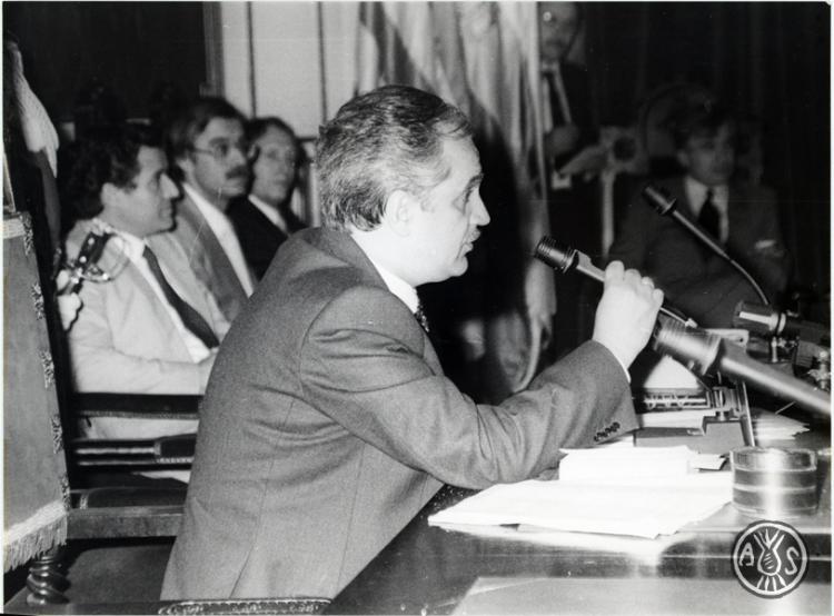 Presa de possessió de l'alcalde i regidors. Eleccions municipals de maig del 1983. Sabadell