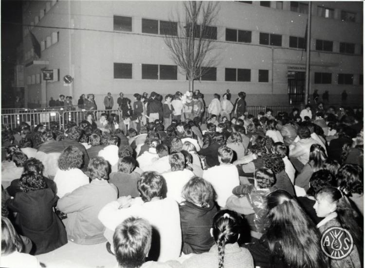 Manifestació d'estudiants d'ensenyament mitjà. Sabadell