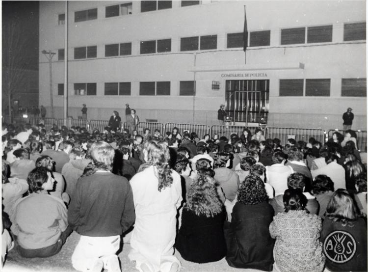 Manifestació d'estudiants d'ensenyament mitjà. Sabadell