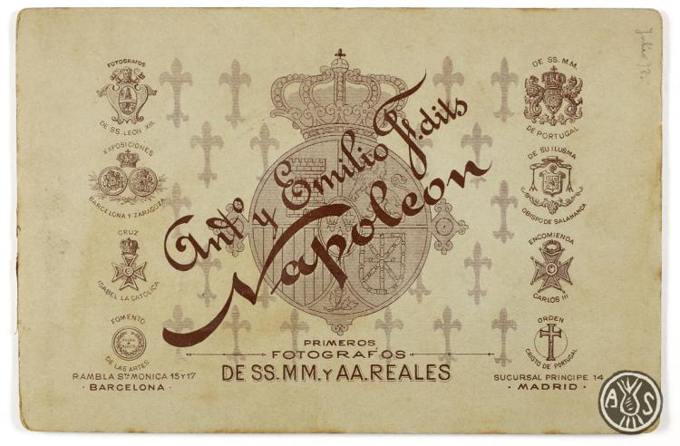Retrat d'estudi de Pau Maria Turull Fournols. Barcelona.