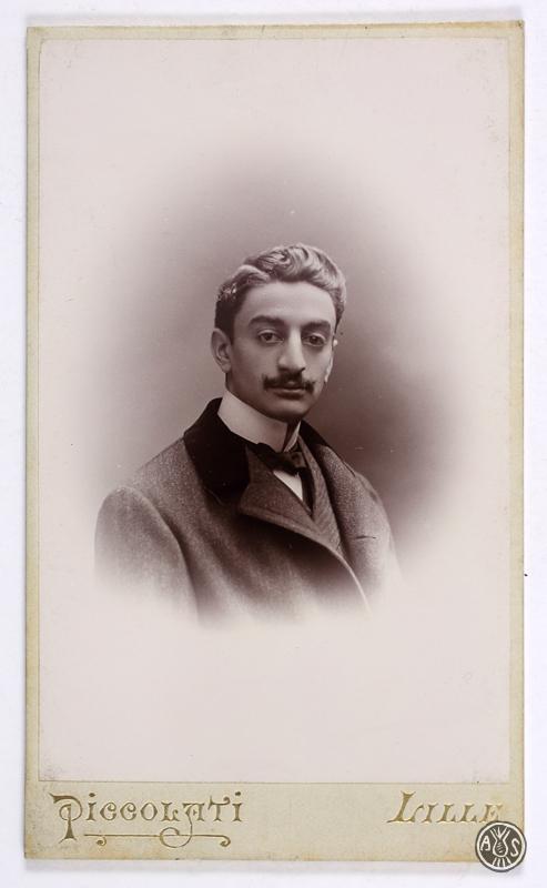 Retrat d'estudi de Fernando Fuster. Lille (França).