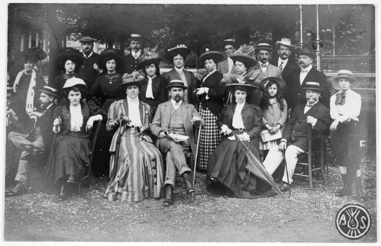 Retrat de grup. França. Edició postal.