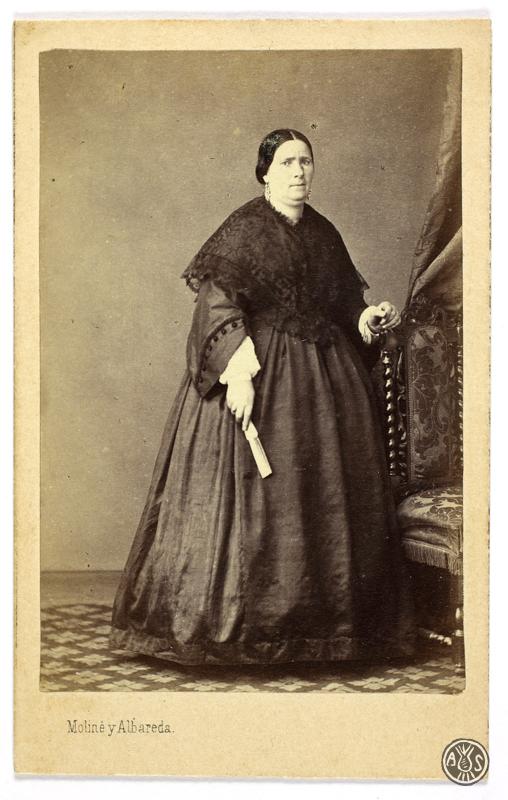 Retrat d'estudi de Maria Antonieta Bayard Nivet. Barcelona.