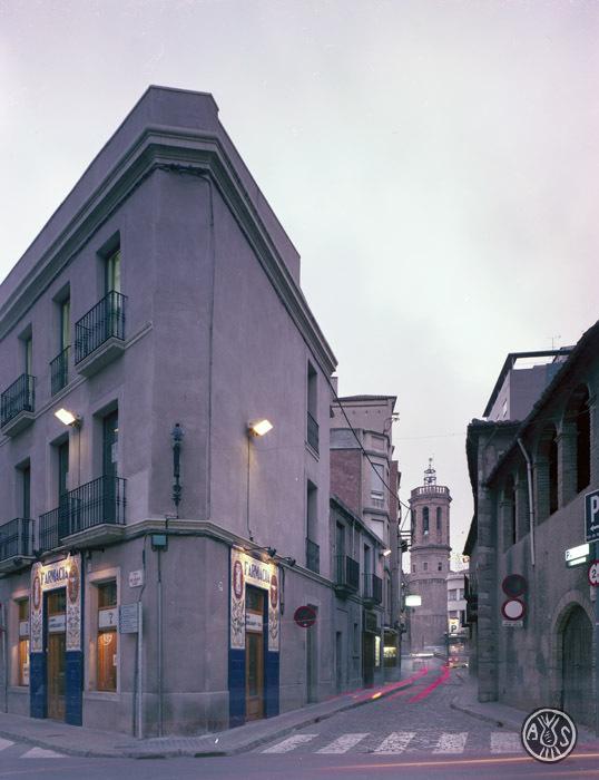 El carrer del Pedregar de nit