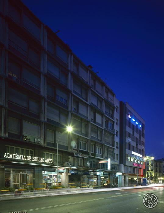 El passeig Manresa de nit