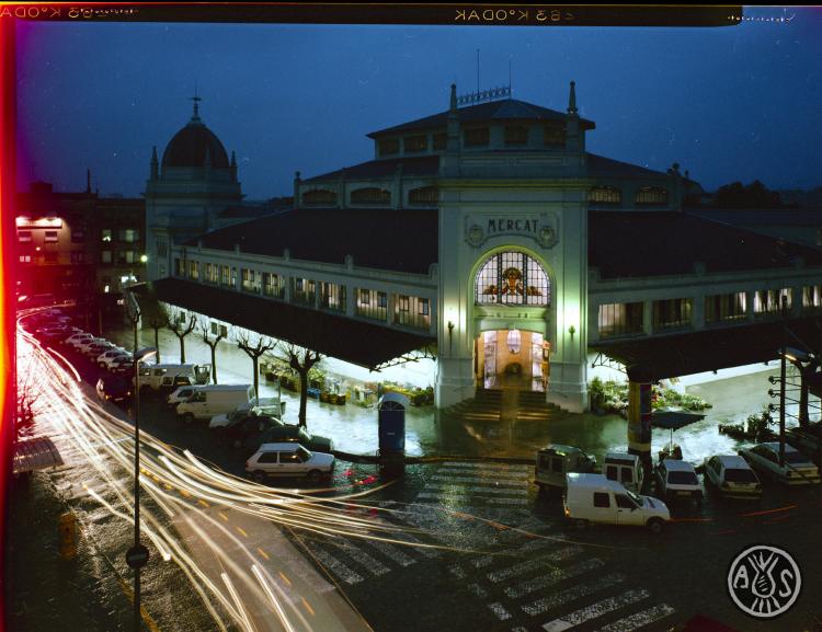El Mercat Central de Sabadell de nit