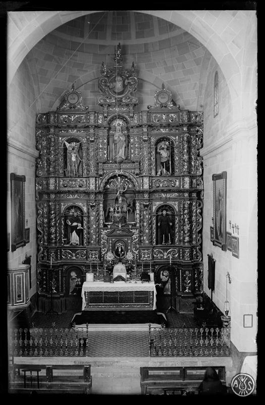 Altar Major i  retaule barroc  de l'església de Sant Julià d'Altura. Sabadell