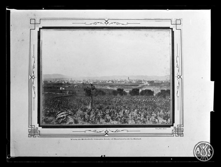 Vista de Sabadell presa des del Santuari de la Salut