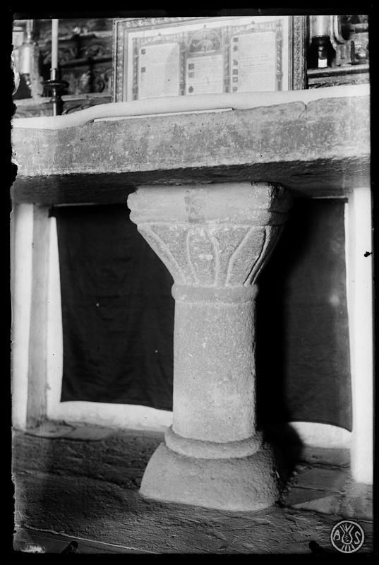 Capitell de la mesa de l'Altar Major de l'ésglésia de Sant Esteve de Ripollet