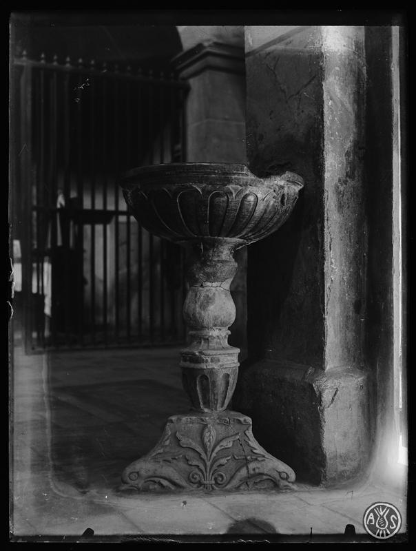 Baptisteri de l'església de Sentmenat