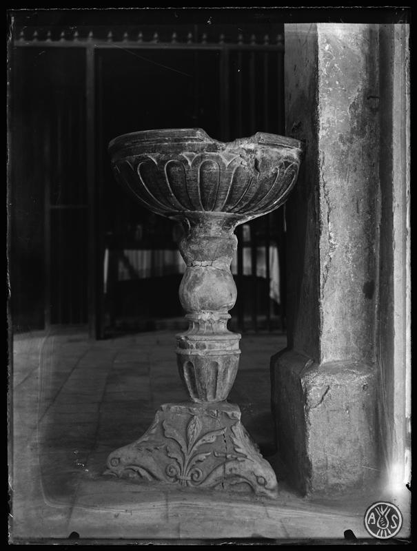 Baptisteri de l'església de Sentmenat