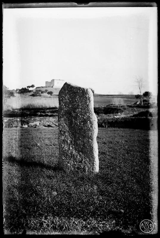 Menhir de Palau-solità i Plegamans