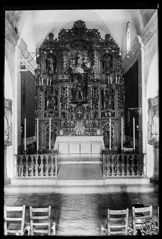 Altar major de lesglésia de Sant Quirze i Santa Julita, a Sant Quirze del Vallès