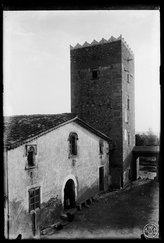 Masia i torre de Berardo. Castell Arnau. Sabadell