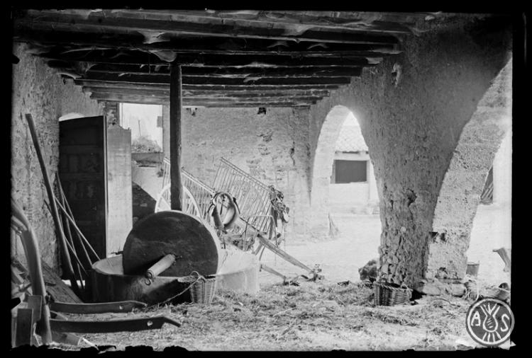 Interior de la Masia de Can Berardo (Castellarnau). Sabadell