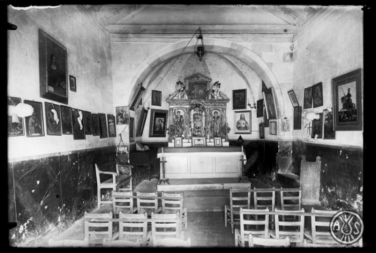 Interior de l'ermita de Togores a Sabadell