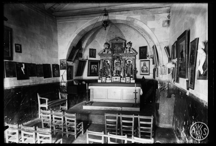 Interior de l'ermita de Togores. Sabadell