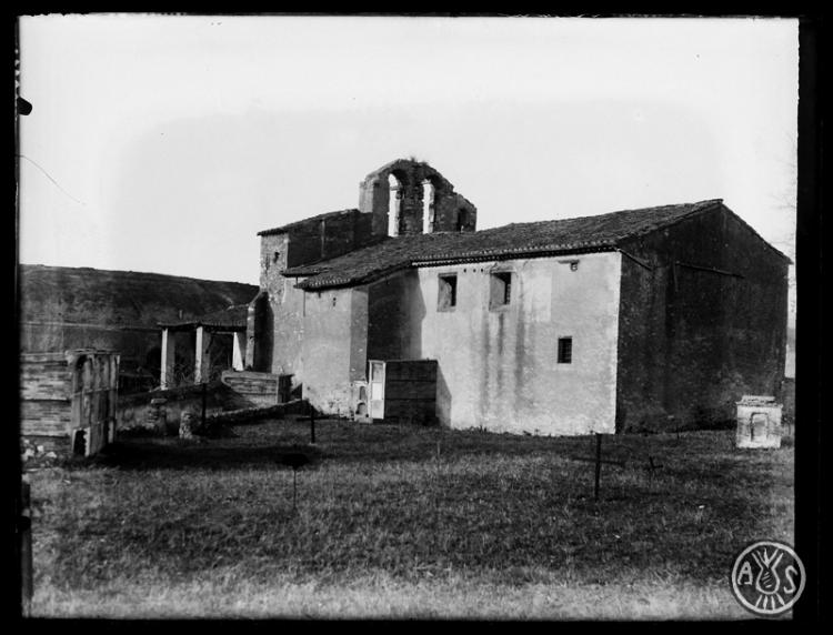 Cementiri de la parròquia de Sant Vicenç de Jonqueres. Sabadell
