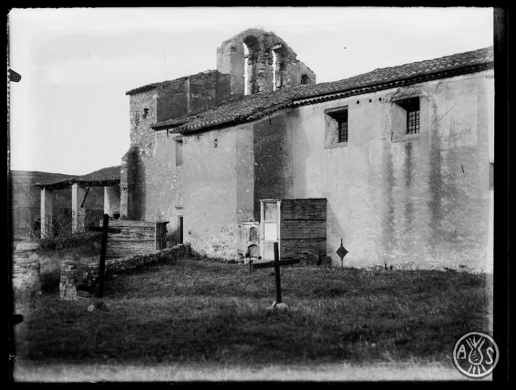 Cementiri de la parròquia de Sant Vicenç de Jonqueres. Sabadell