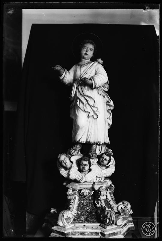Escultura de l'infant Jesús. Sant Cugat del Vallès