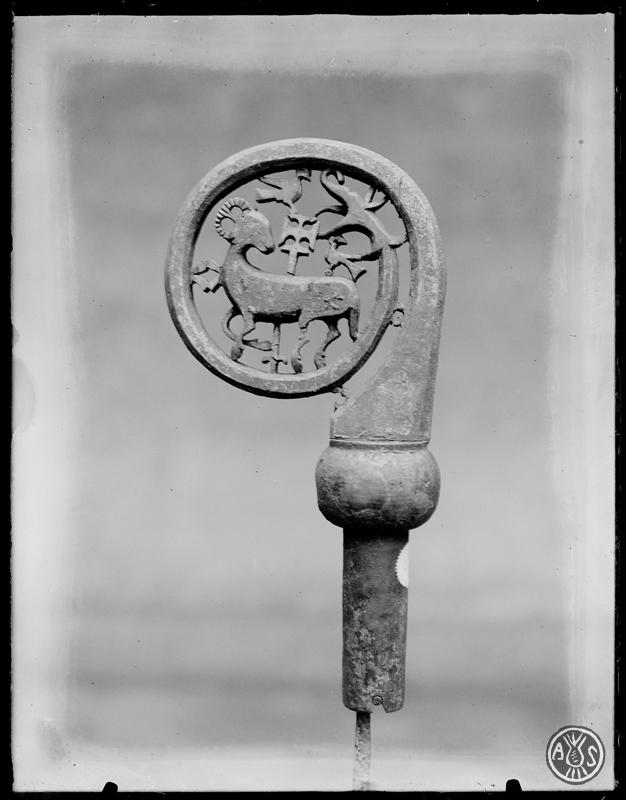 Bàcul del segle XIII pertanyent a l'abat Gerald de Clasquerí. Sant Cugat del Vallès