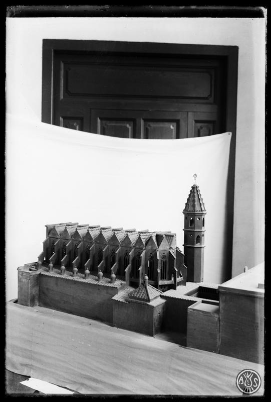 Maqueta del convent de Santa Catalina de Barcelona que va figurar en l'exposició rosariana de l'Acadèmia Catòlica. Sabadell