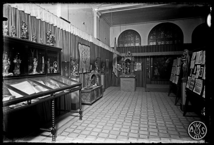 Aspecte sala Acadèmia Catòlica. Exposició Rosariana. Sabadell
