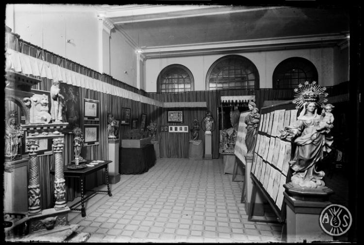 Aspecte sala Acadèmia Catòlica. Exposició Rosariana. Sabadell