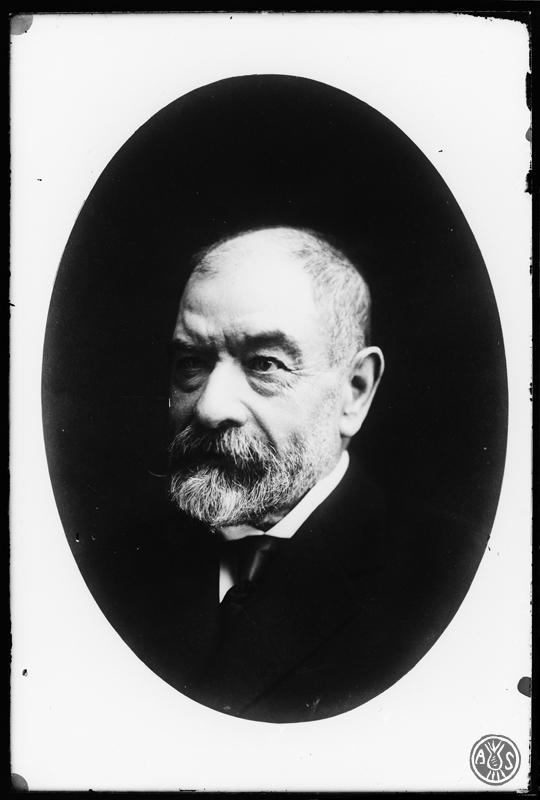 Retrat del metge Josep Mir Marcet. Sabadell