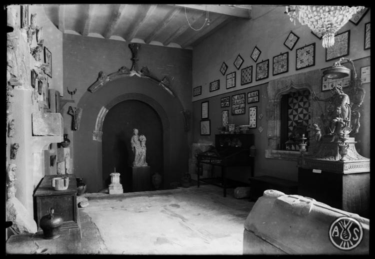 Sala Miquel Carreras a l'inici del Museu d'Història de Sabadell el dia de la seva inauguració. Sabadell