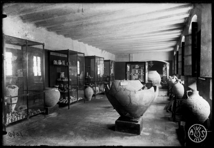 Sala de la secció ibero-romana del Museu d'Història de Sabadell el dia de la inauguració. Sabadell