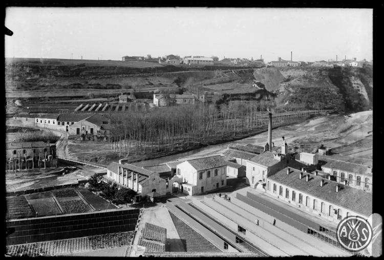 Fàbrica d'aparells i acabats de Joan Grau al riu Ripoll. Sabadell