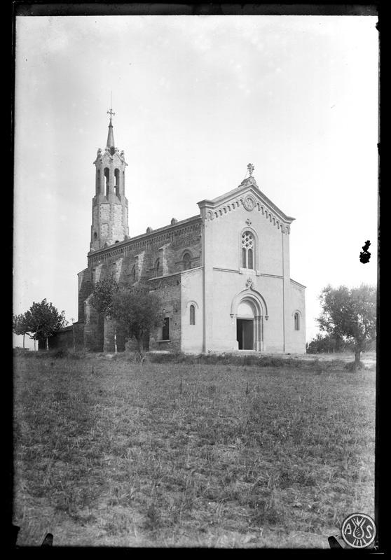 Santuari de la Mare de Déu de la Salut abans de ser reformat. Sabadell