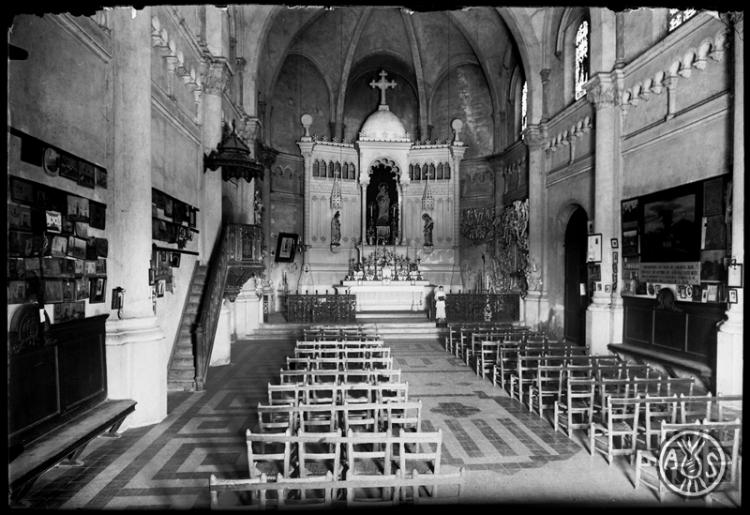 Interior del Santuari de la Mare de Déu de la Salut. Sabadell