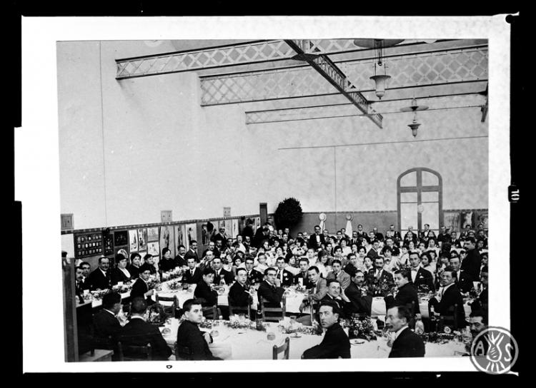 Dinar d'homenatge a Josep Planas Argemí, fundador de l'Orfeó de Sabadell. Sabadell