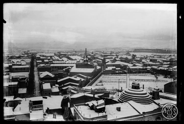 Panoràmica de Sabadell nevat des del campanar de Sant Feliu. Sabadell