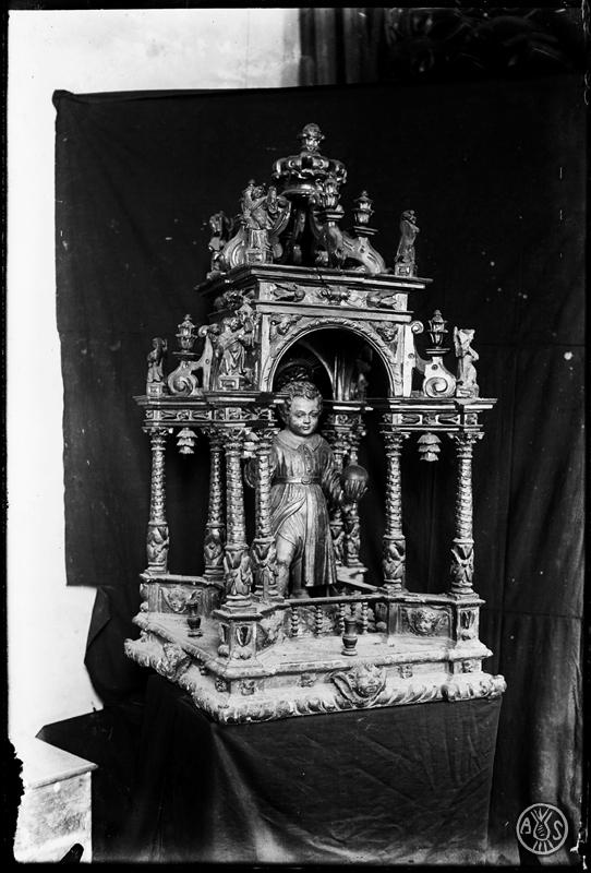 Tabernacle de la confraria de la Puríssima Sang i del Sant Nom de Jesús. Sabadell, altar del Sant Crist de l'Església de Sant Fèliu. Sabadell