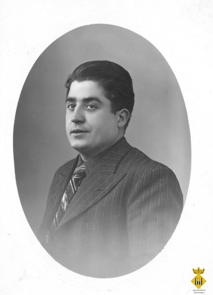 Retrat d'estudi d'un home