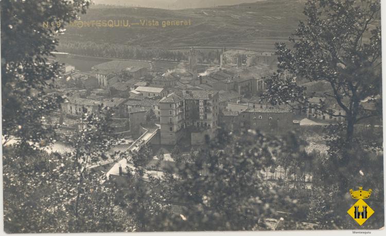 Vista general poble de Montesquiu