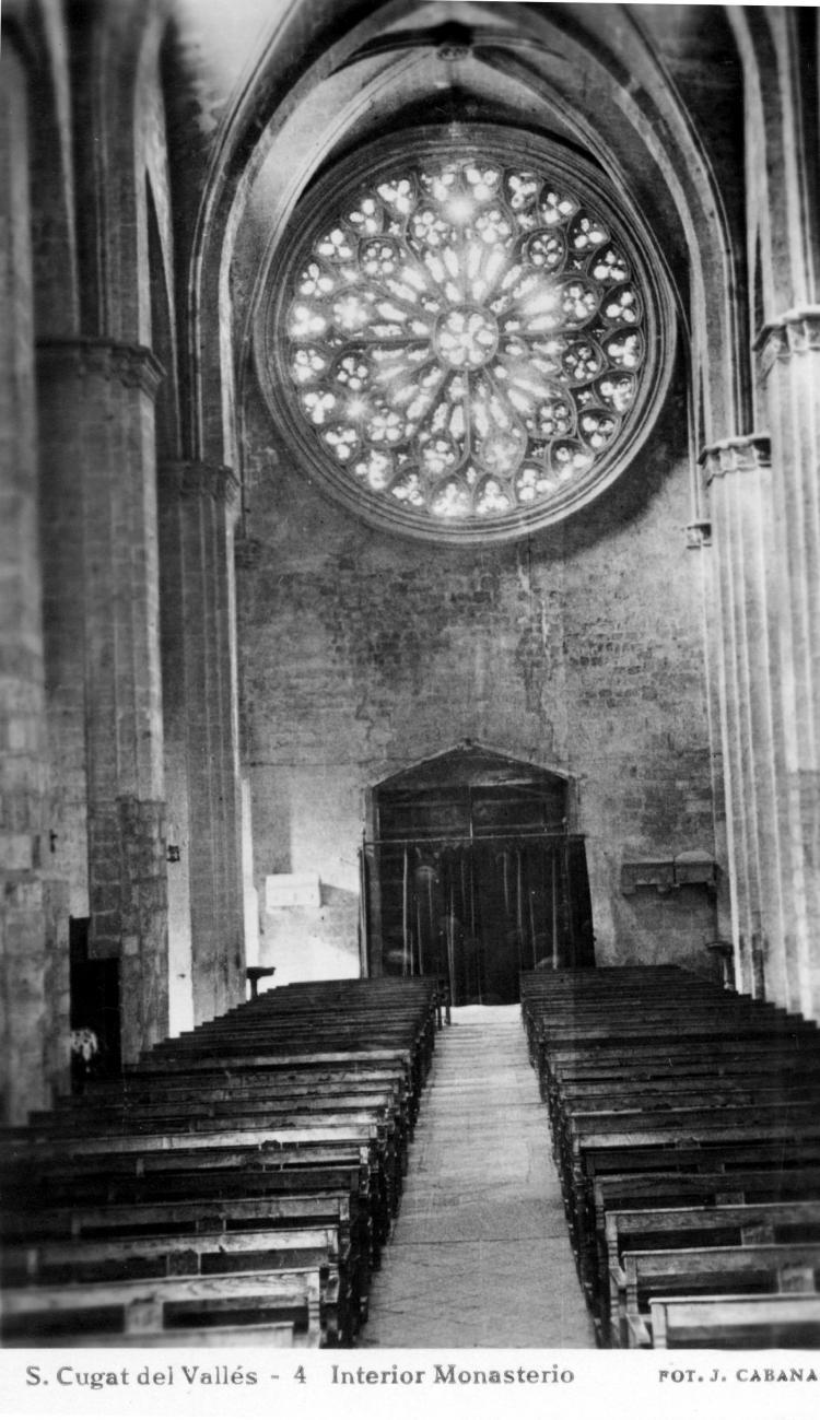 S. Cugat del Vallés - 4. Interior Monasterio.  FOT. J. CABANAS.