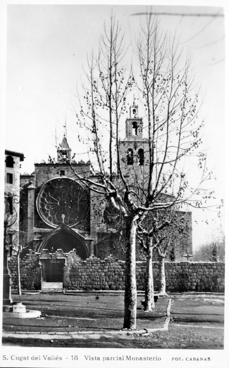 S. Cugat del Vallés - 18. Vista parical Monasterio.  FOT. CABANAS.