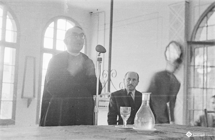 Actes de la festa inaugural de la restaurada Societat Coral La Unió Santcugatenca. Parlaments de mossèn Joan Clech.