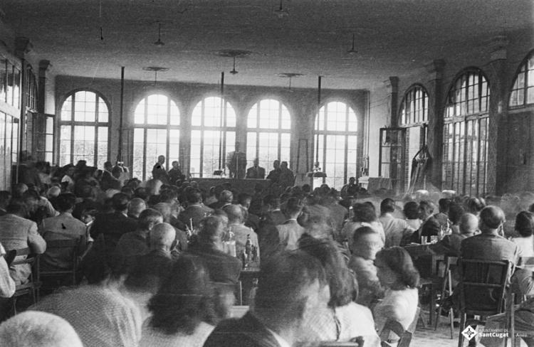 Actes de la festa inaugural de la restaurada Societat Coral La Unió Santcugatenca. Parlaments.