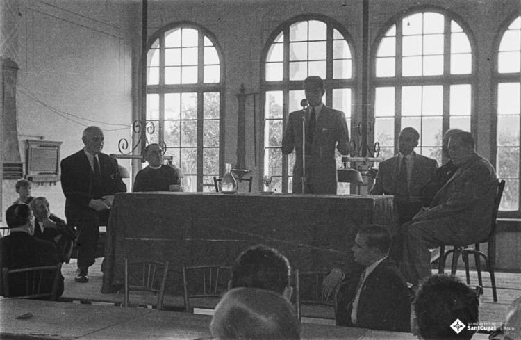 Actes de la festa inaugural de la restaurada Societat Coral La Unió Santcugatenca. Parlaments.