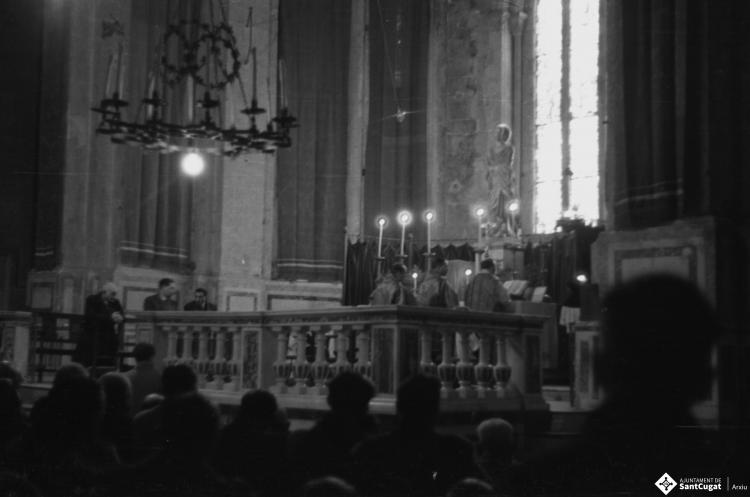Celebració de l'eucaristia, a l'església de Sant Pere d'Octavià.