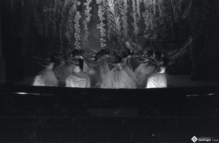 Representació infantil al Teatre de la Unió [?].