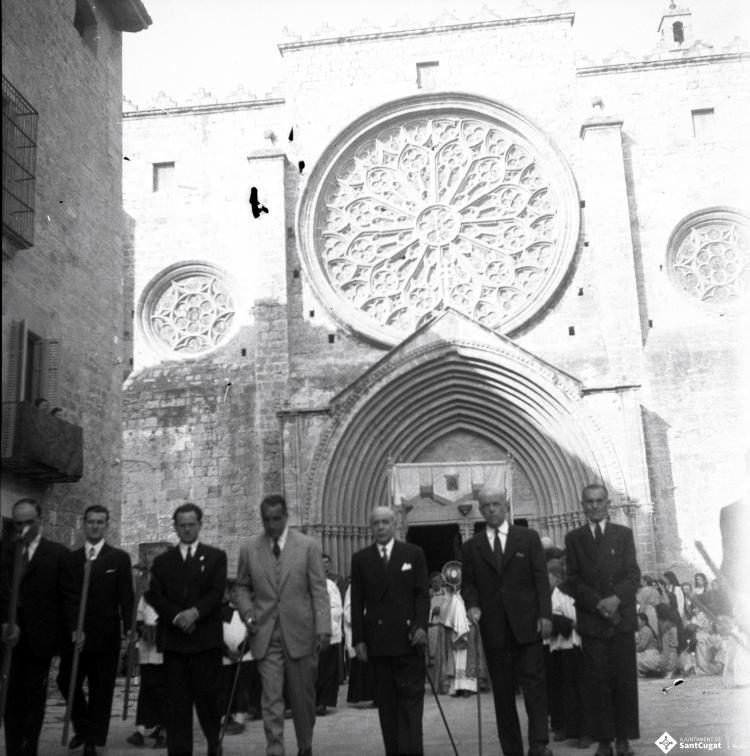 Processó del Corpus a la llotgeta del monestir.