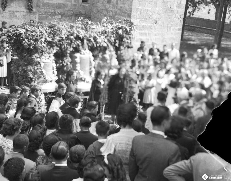 Benedecció de les campanes Severa, Juliana i Semproniana, per reposició de les campanes que durant la Guerra Civil van ser foses per ser convertides en material de guerra. 8 de setembre de 1940.