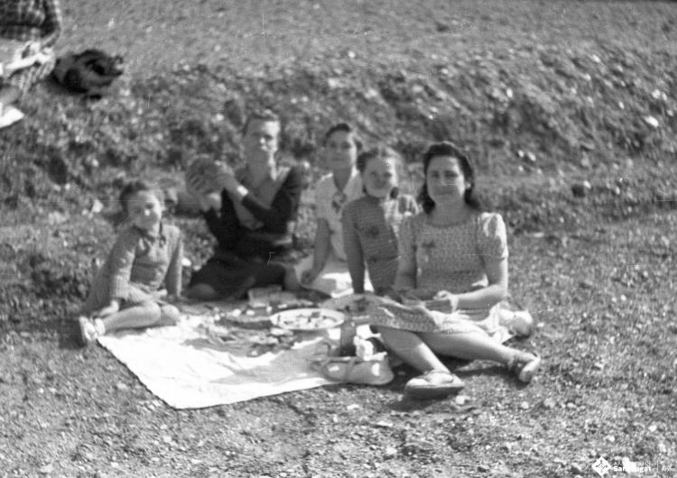 Aplec de Sant Medir. Retrat de grup.
