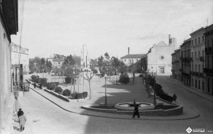 Monument als caiguts, plaça del Caiguts; actual plaça del Doctor Robert, de Terrassa.